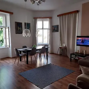 Apartament Anna, Eger