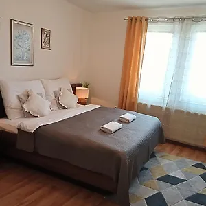 Apartahotel Orient Apartmanhaz, Eger